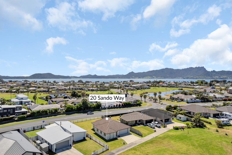 A Blank Canvas in a Desirable Location!64383794118019113