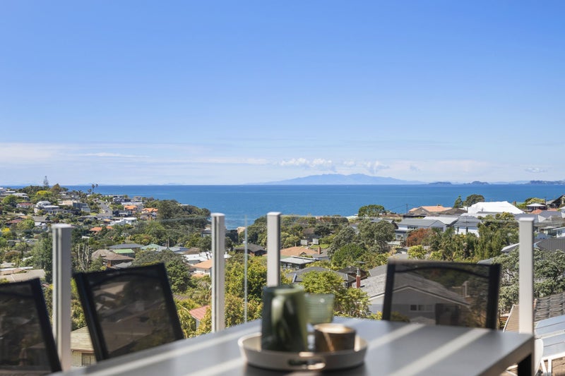 Elevated Coastal Living | Space, Sun & Sea Views64384001466755111