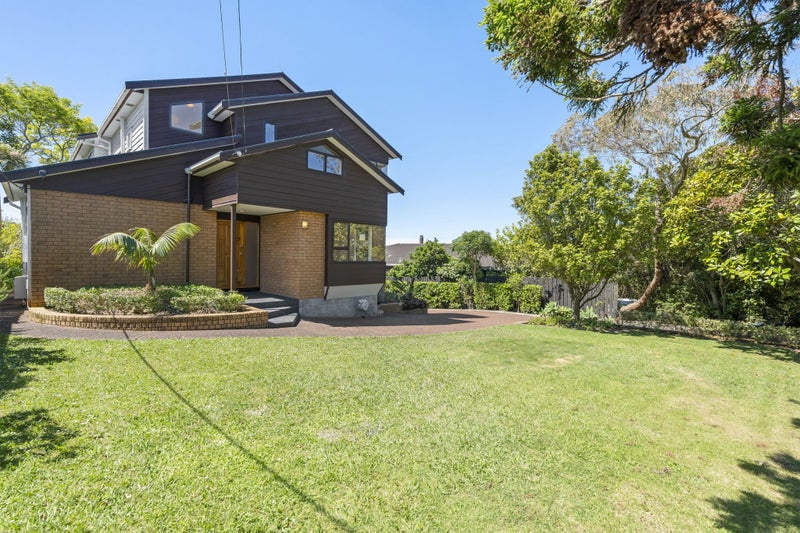 Elevated Coastal Living | Space, Sun & Sea Views64384001466755113