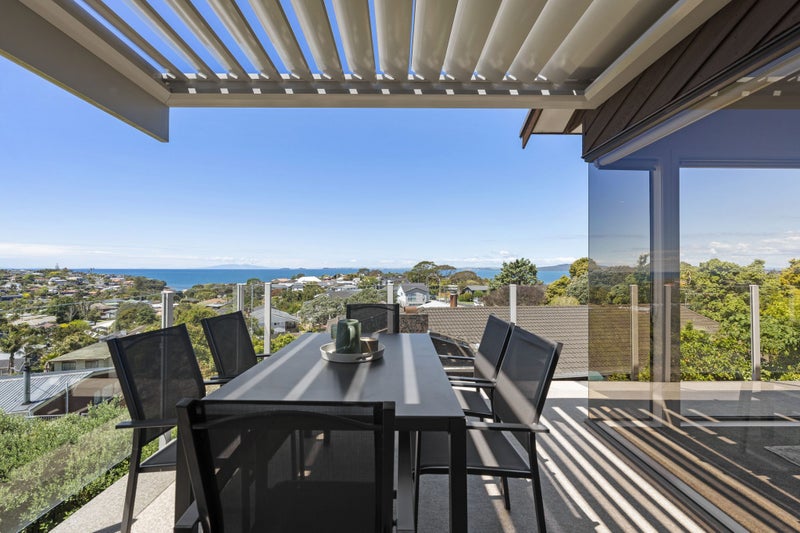 Elevated Coastal Living | Space, Sun & Sea Views64384001466755114