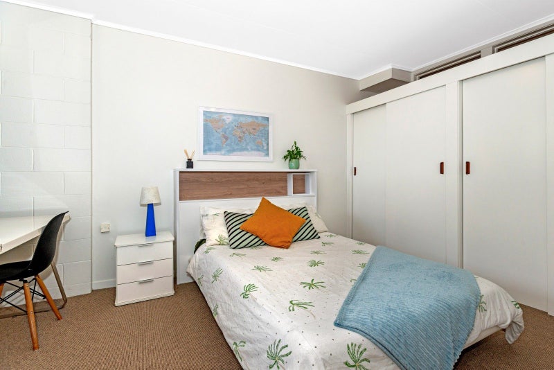 Stylish, views and location!64383905453186113