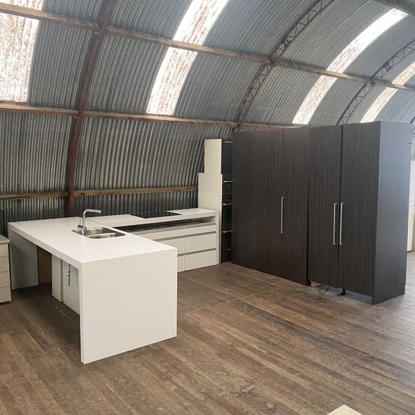 Recycled Modern Kitchen #4701 Carousel 1