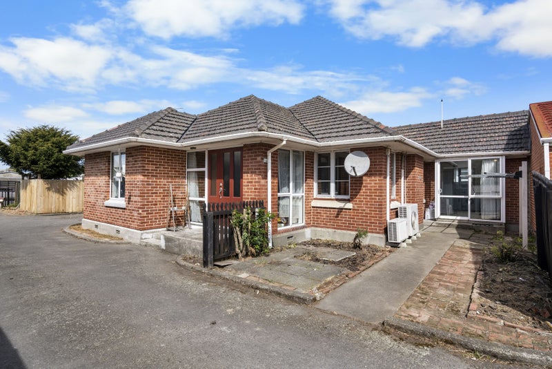 Four Bedrooms Close to University of Canterbury64384209537027110