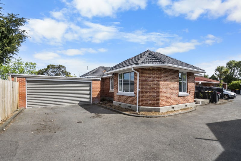 Four Bedrooms Close to University of Canterbury64384209537027111
