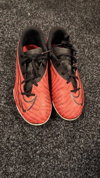 Nike Phantom Kid Football shoes Carousel 1