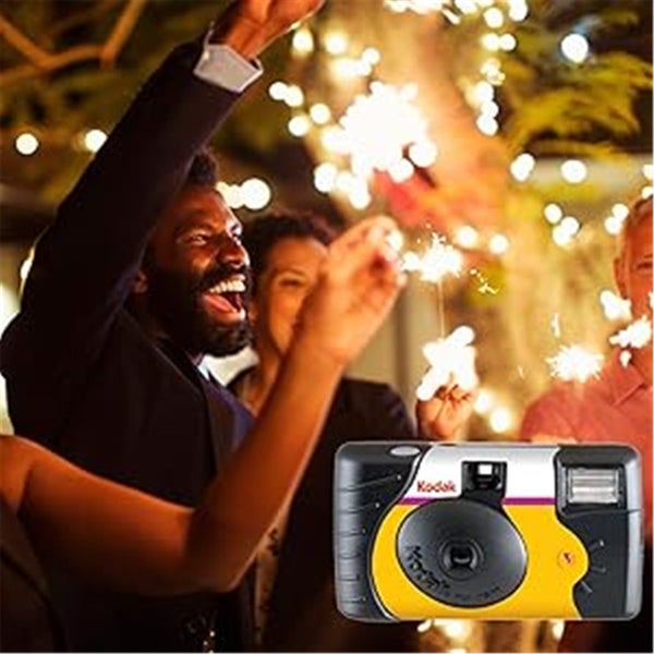 Kodak Disposable HD Power Flash Single Use Camera, Worry-Free picture taking Carousel 3