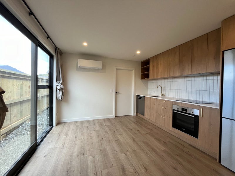 Jacks Point, 1 bedroom64384209583618110