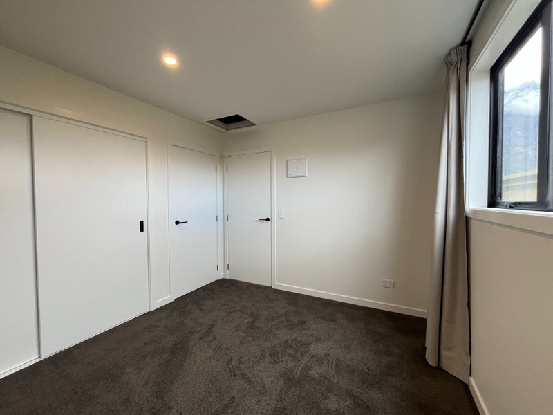 Jacks Point, 1 bedroom64384209583618112