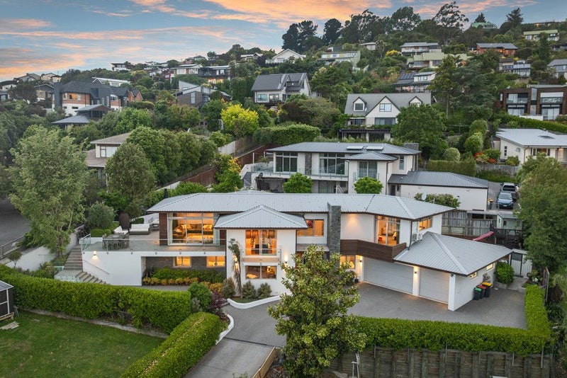 Architectural Luxury - Vendors on the Move!64384306416259111