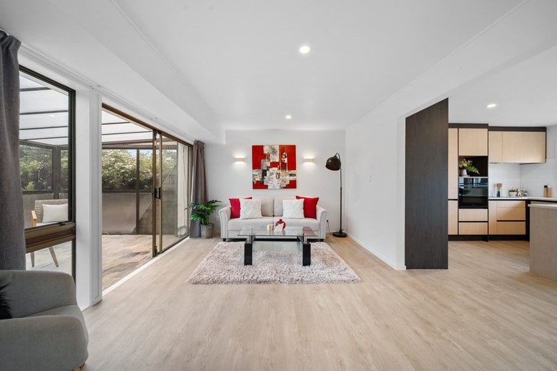 Keys in hand by Christmas!64384306397569111