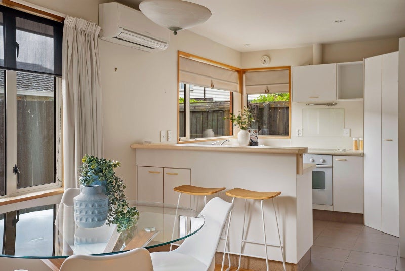 Location Location!64384306433666112