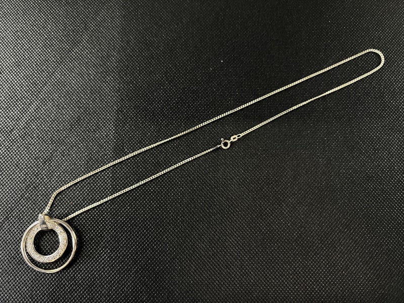 Sterling Silver 925 Circle Pendant on Curb Chain 460 mm - Lot F354 Carousel 1