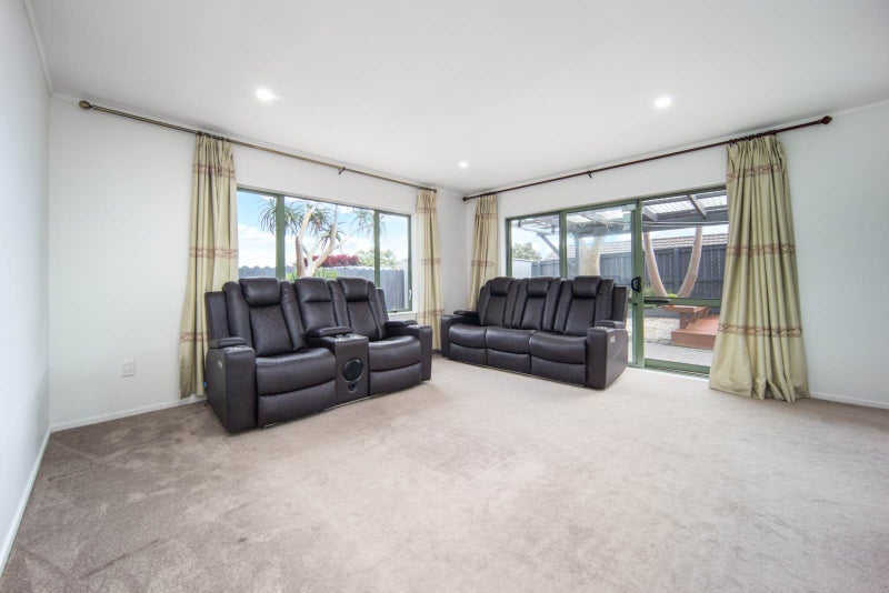 Step Into a Bright New Chapter!64384513159809112