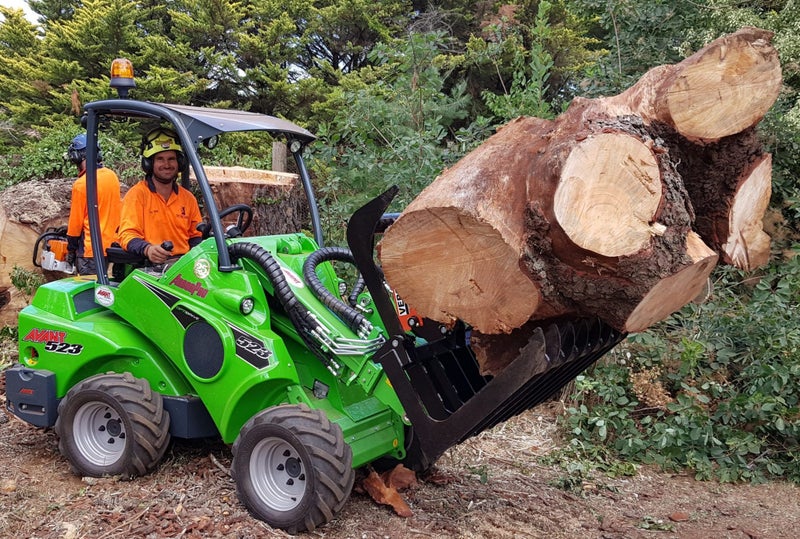 Avant 500 Series Mini Loader Carousel 1