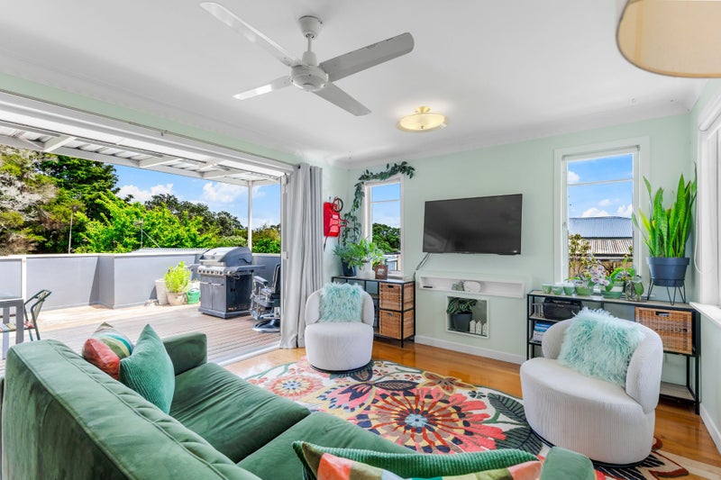 Your Coastal Escape!64384611196545114