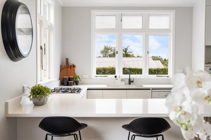 Refreshed Mt Eden Classic | Light & Character64384805983747114