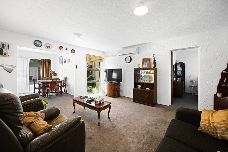 Central, Convenient & Priced to Sell64463243646850112