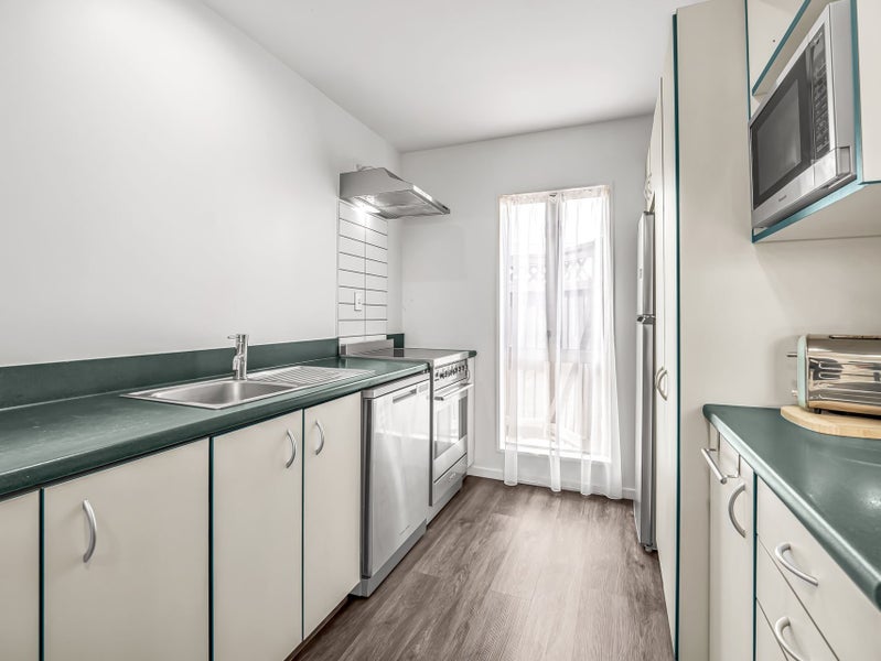 City Fringe, Double Garage, Great Value64386018538498114