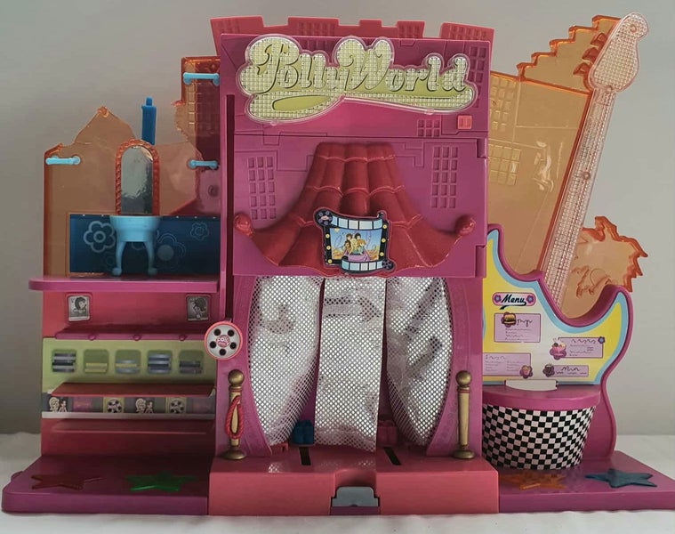 POLLY WORLD 2006 MATTEL Carousel 1