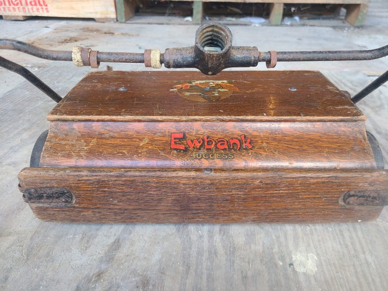 ANTIQUE Floor Sweeper Carousel 2