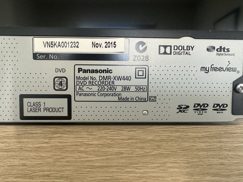 Panasonic 40” LED TV & DVD Recorder Combo64386954017539112