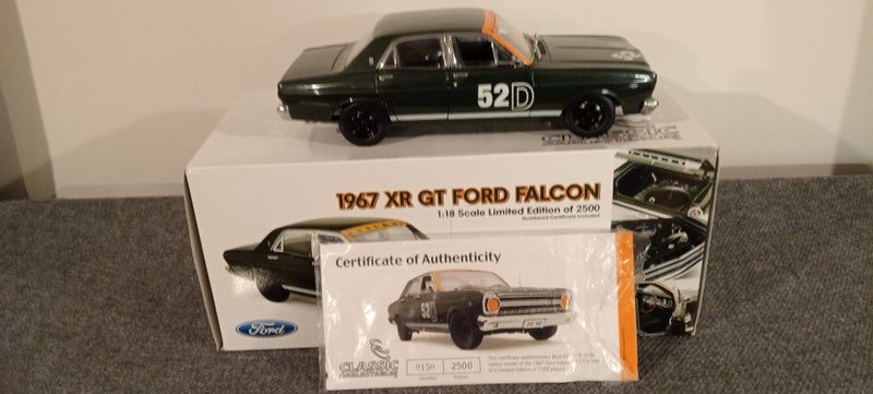 Harry Firth/Fred Gibson 1967 Bathurst winning FMCO Falcon XR GT #52D 1/18 Carousel 1
