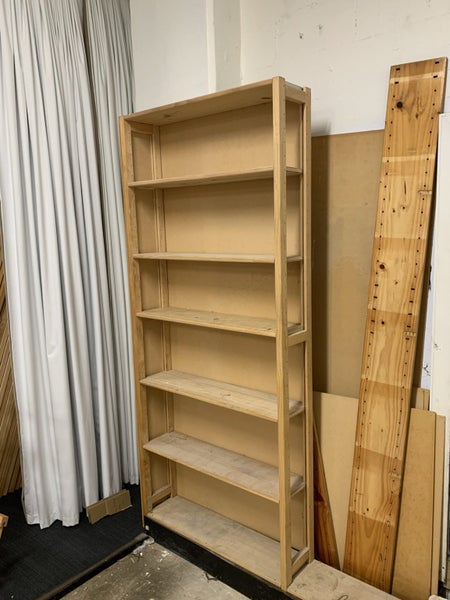 30 bays of bookcase Lundia Carousel 2