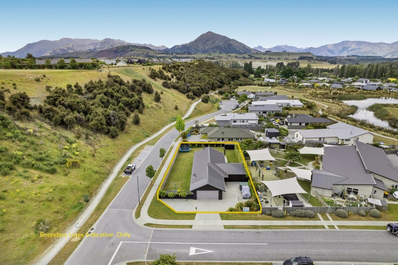 Be In For Christmas64393381782657113