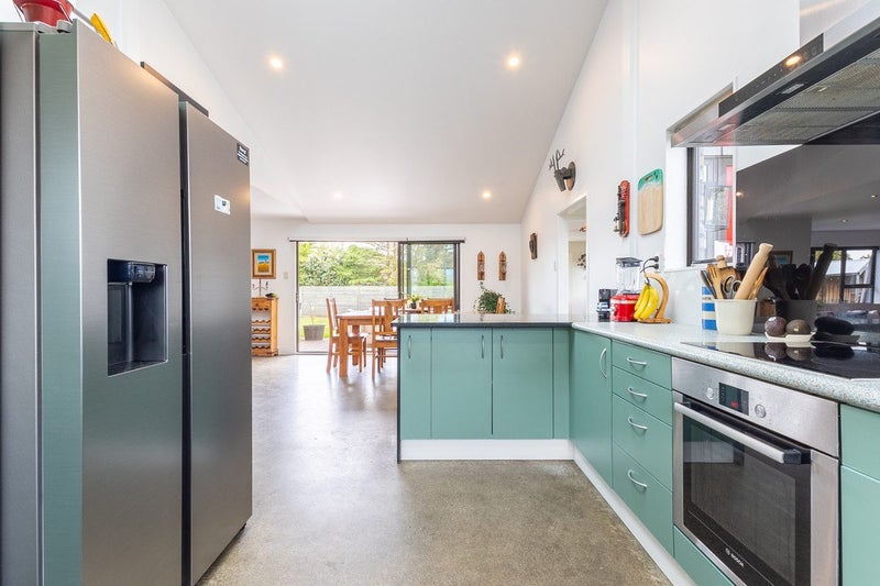 Sun, Light, Lifestyle & Location64393700085506114