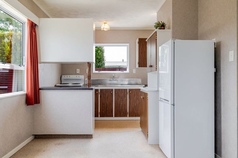 ADORABLE HOME, EXCEPTIONAL VALUE64393700109825114