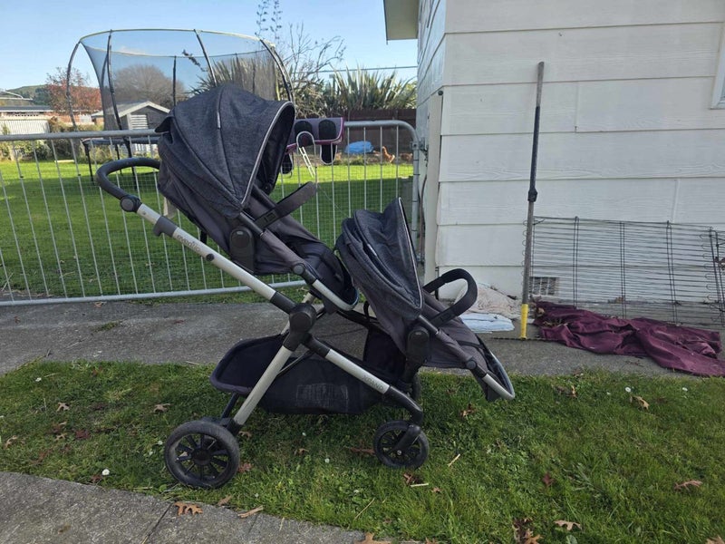 Evenflo Xpand double pram64394115277955111