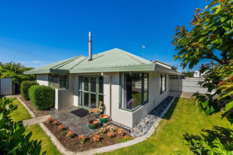 Warm, Welcoming, and Wonderfully Spacious64394199041025110