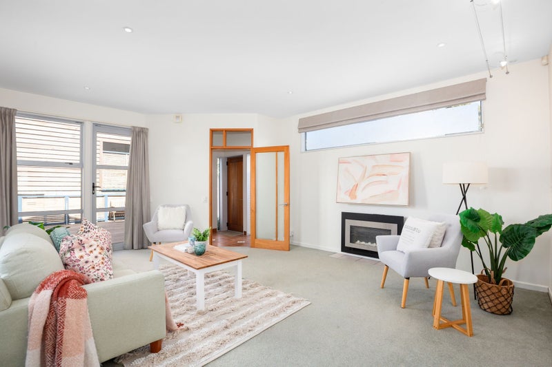 Location, Location, Location!64394199056002112