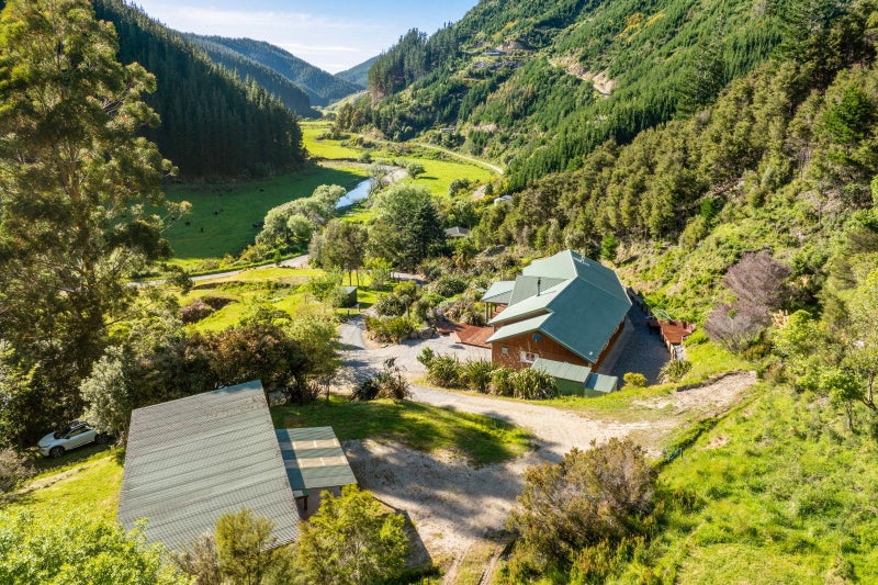 A Hidden Gem in the Valley...64394406201217110