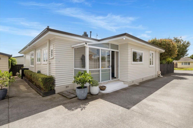 Sunny, Secure & Full of Character64394805633409114