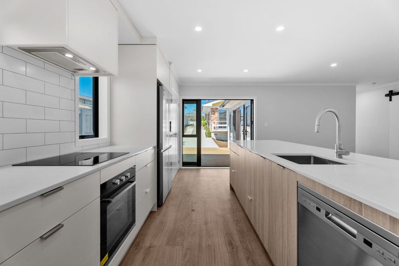 Cash Flow Bonanza or Options for savvy Occupant64395080790147114