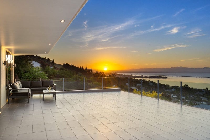 Coastal Elevation with Unrivalled Views64395302368643112