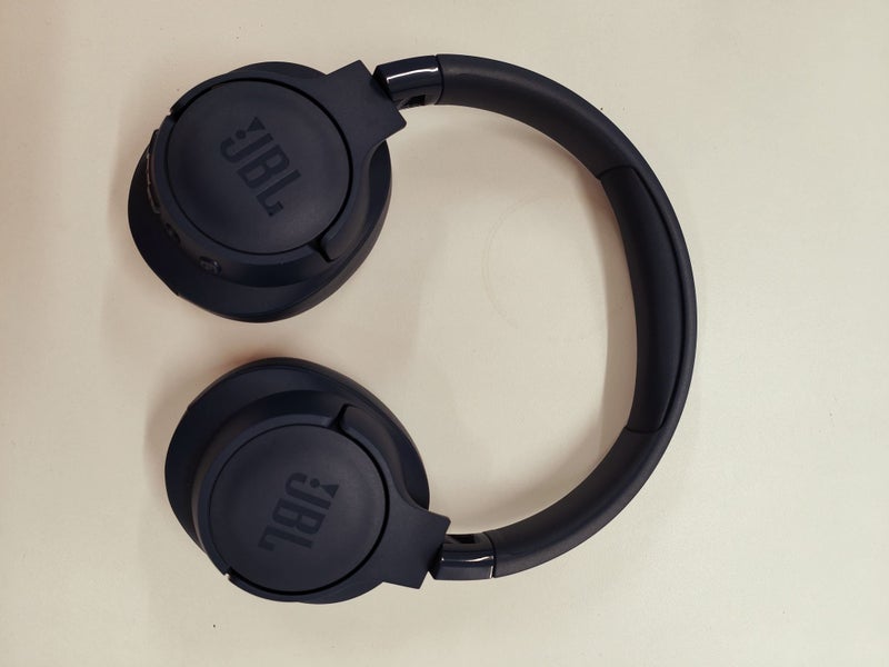JBL Tune 720BT Headset Carousel 4