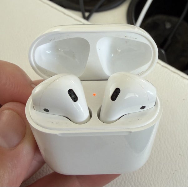 Apple AirPods with Lightning Charging case and cable64395468475778114