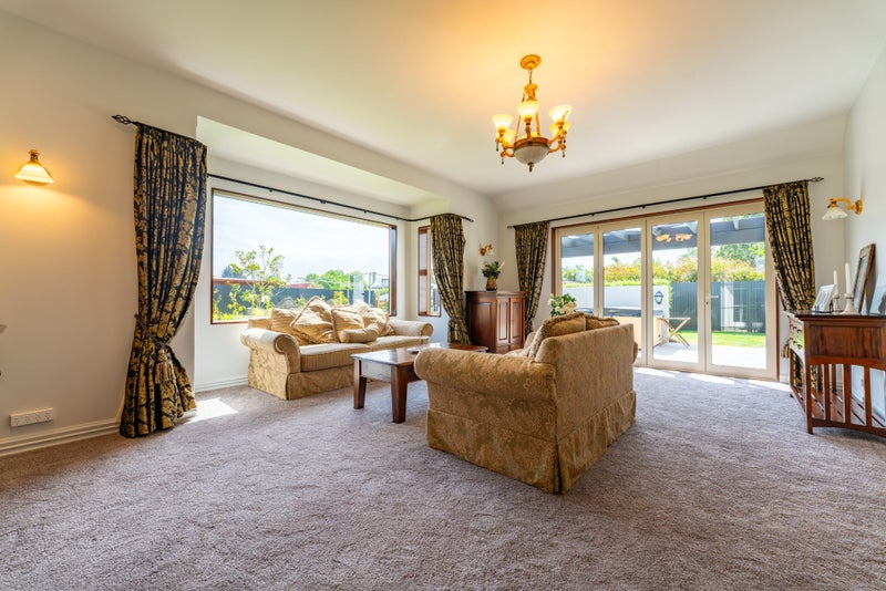 A Rare Timaru Sanctuary64395496356483114