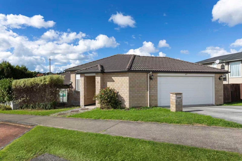 Modern & Peaceful Lifestyle with Reserve Views64395804016641111