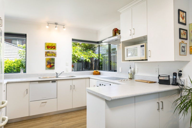 Central Picton – Perfectly Positioned!64395915524482114