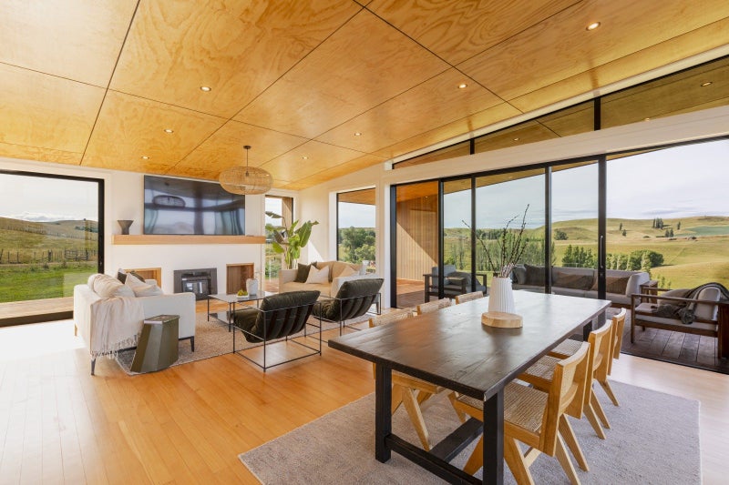 Style And Sophistication64395915614337113