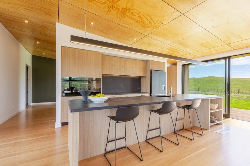 Style And Sophistication64395915614337114