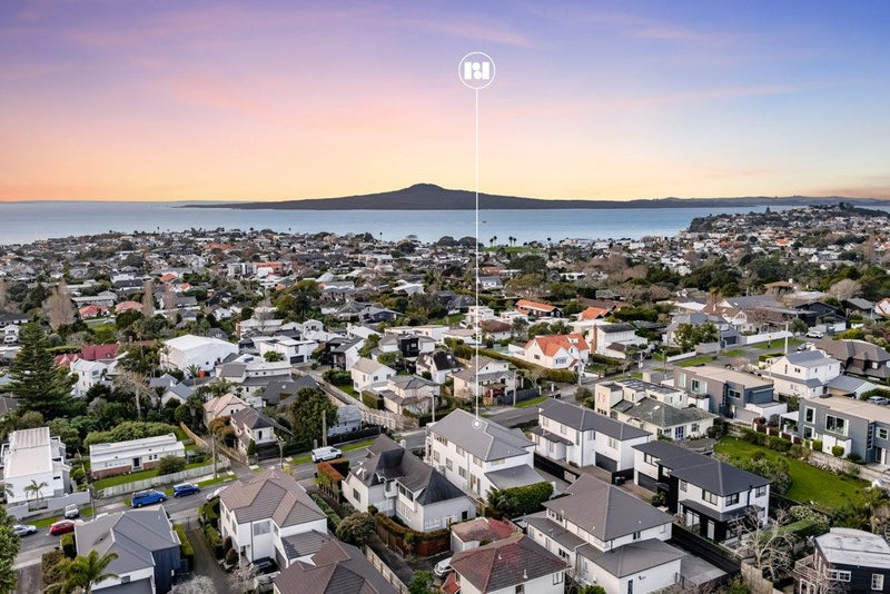 FIND: A STATEMENT OF SCALE AND STYLE.64395915663617113