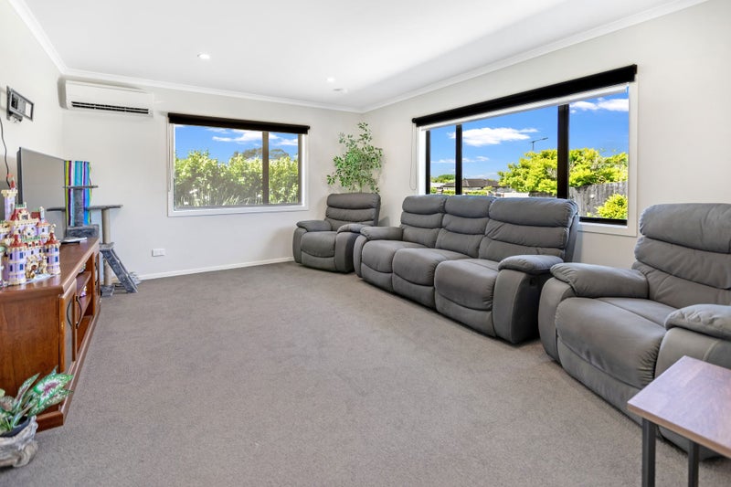 A Home That Gets Better at Every Turn64397025485443112