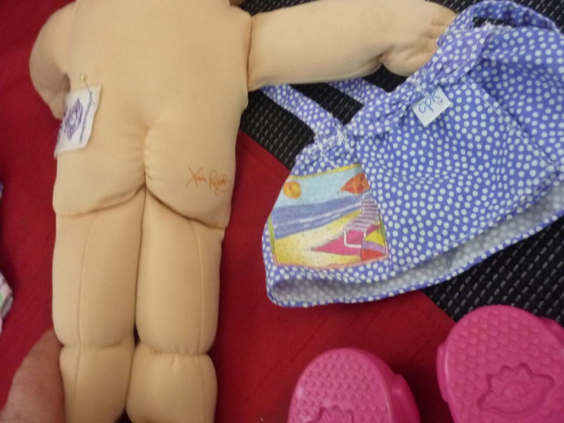 Cute Cabbage Patch doll with genuine Cabbage Patch clothes and shoes Carousel 5