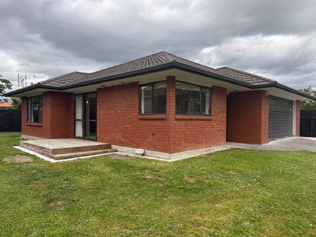 Awapuni, 3 bedrooms64442246761218113