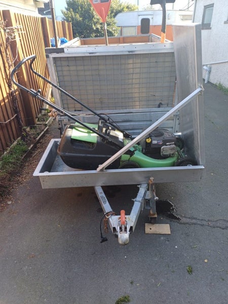 Lawn & Gardening business for sale Carousel 2