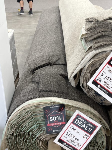 Feltex Okiwi Bay Blackwood 55 oz with free 10mm underlay Carousel 1